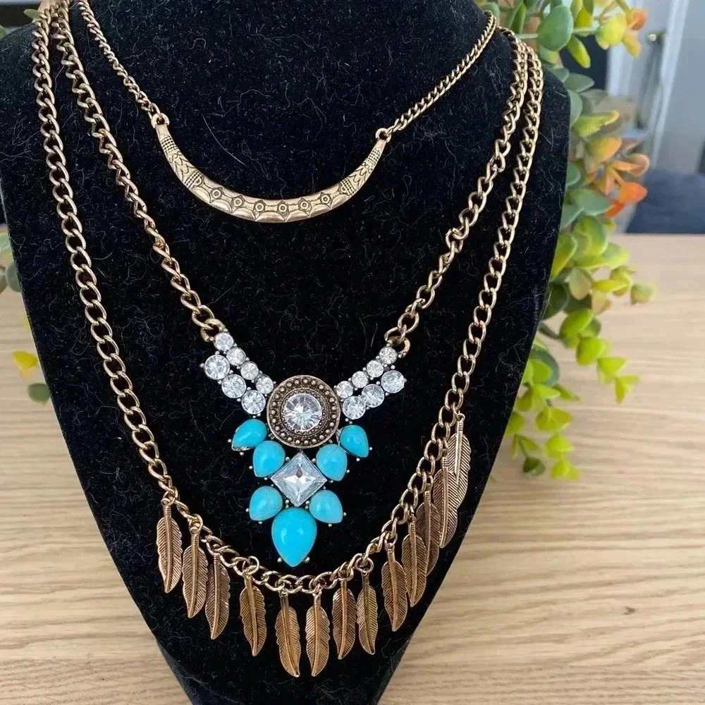 🆕Layered Rhinestone Engraved Necklace🆕